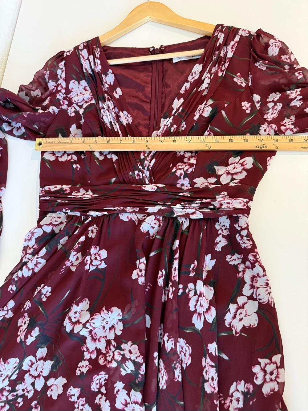 Mac Duggal Floral Chiffon Maxi
Gown Burgundy Sz 10 - Picture 12 of 16
